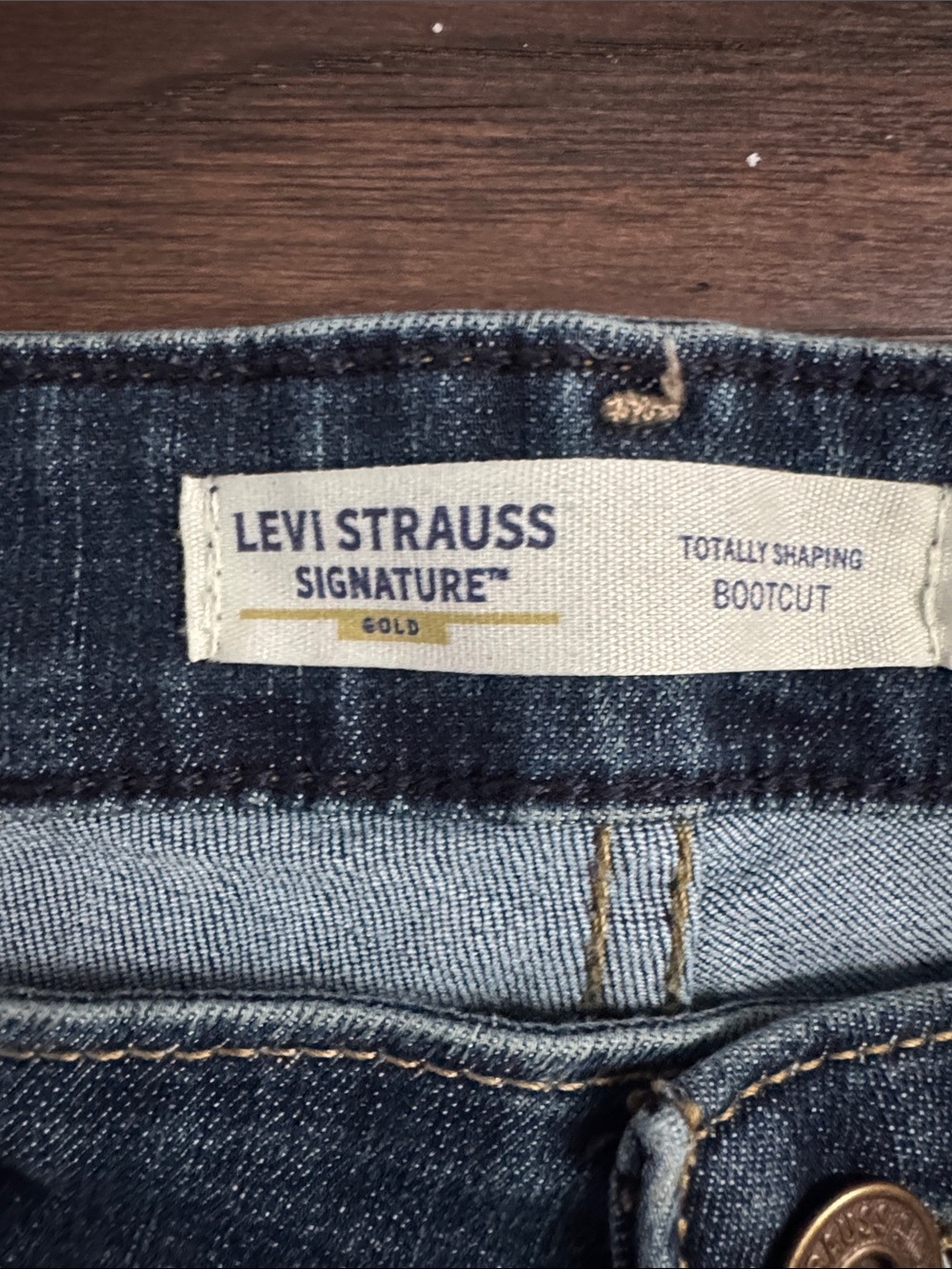 Signature by Levi Strauss Gold Jeans Dark Blue Women's 14 Long Bootcut - Picture 2 of 8